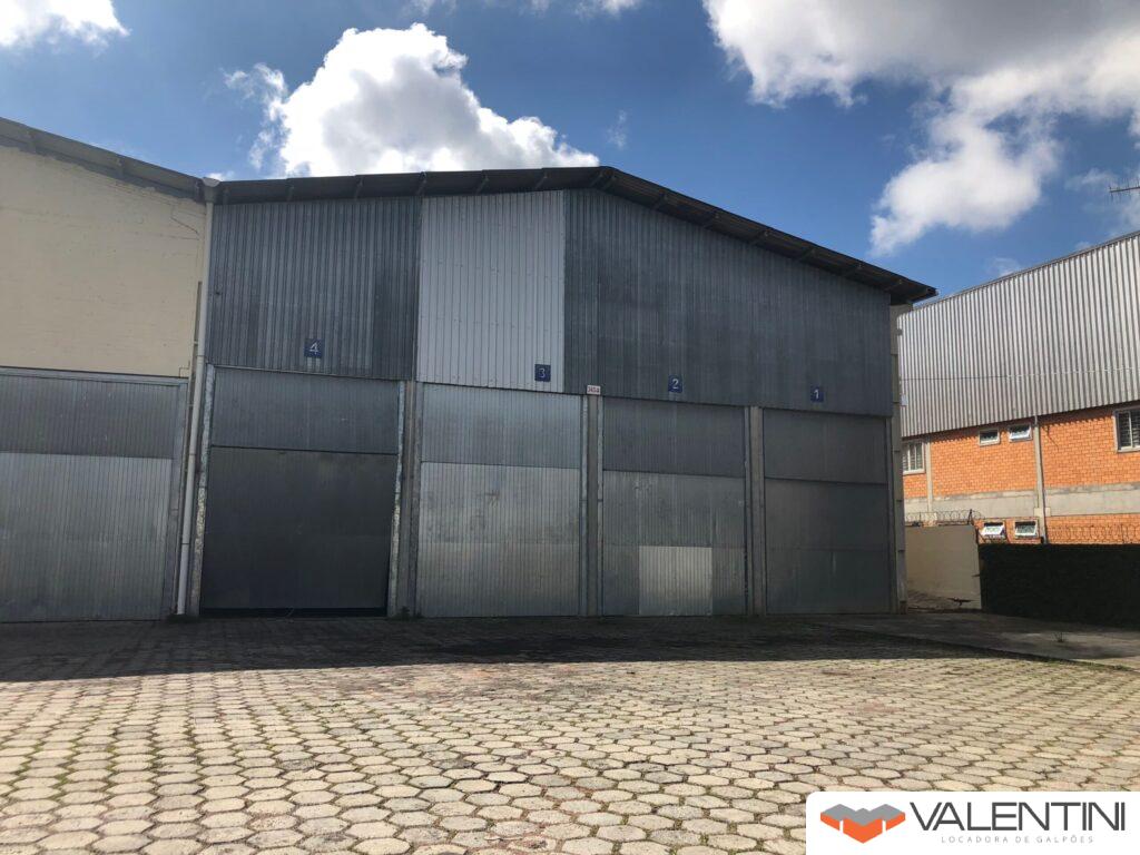 10 foto interna galpao barracao valentini doca transportadorasCIC1